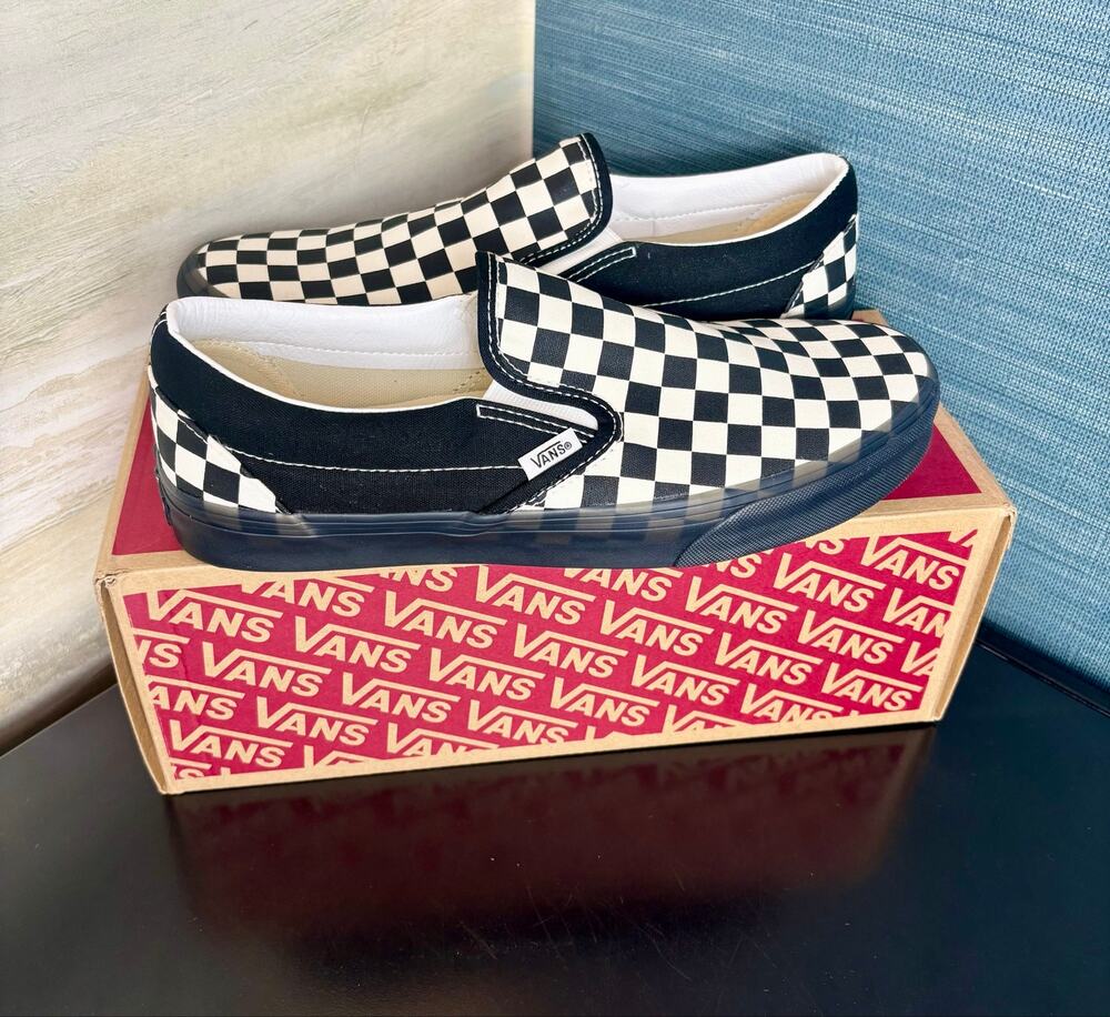 9.5M/11W - Vans Classic Slip-On Checkered Shoes - New In Box